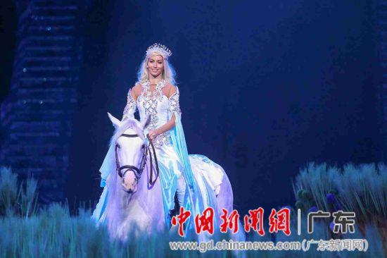 小猫钓鱼游戏龙王版有船